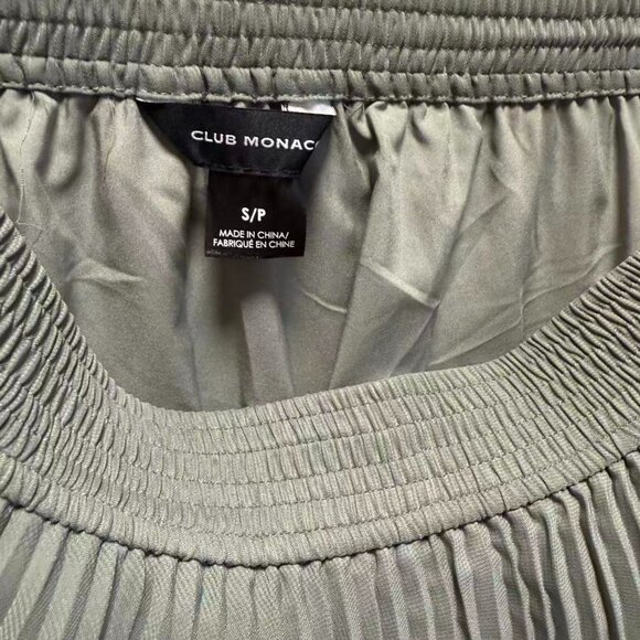 NWOT Club Monaco High-Waisted Grey Pleated Skirt, Size S - Picture 2 of 3